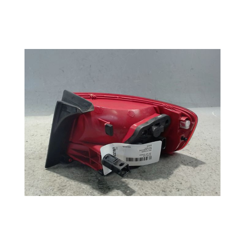 FEU ARRIERE GAUCHE  AUDI A4 2008-