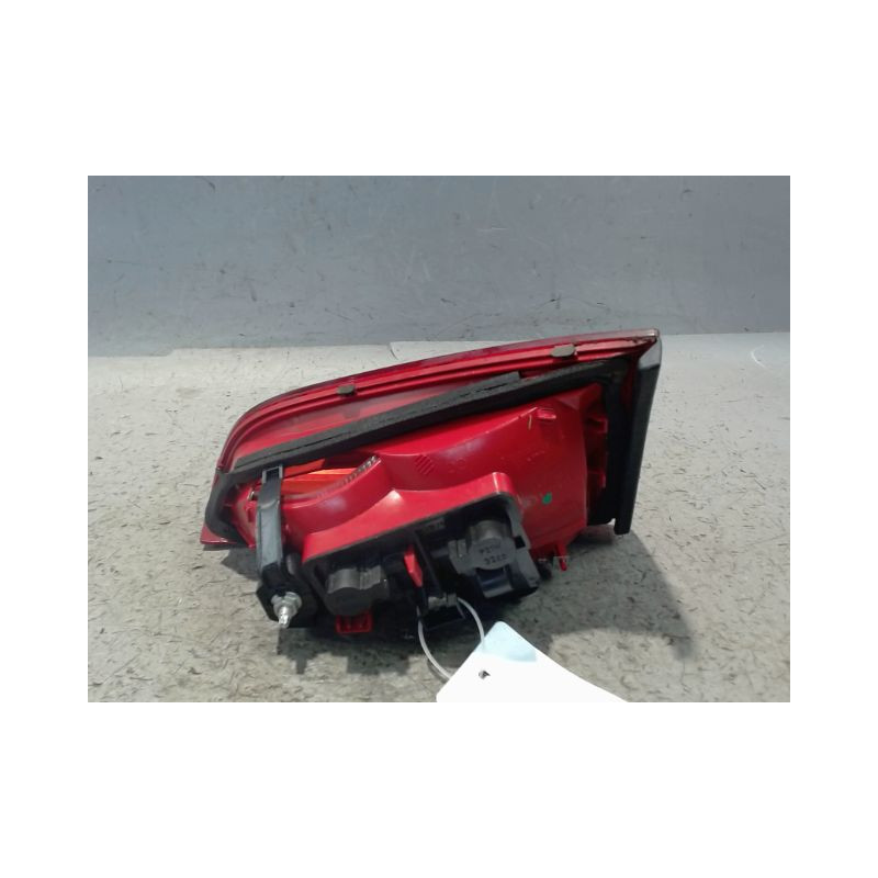 FEU ARRIERE INTERIEUR GAUCHE AUDI A4 2008-