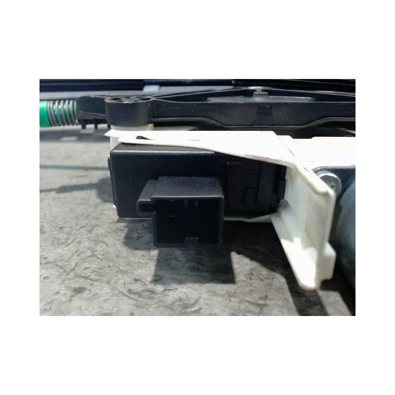 MECANISME+MOTEUR LEVE-GLACE AVANT GAUCHE AUDI A4 2008-