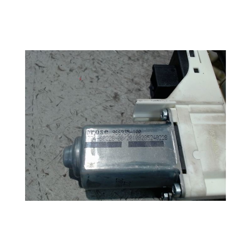 MECANISME+MOTEUR LEVE-GLACE AVANT GAUCHE AUDI A4 2008-