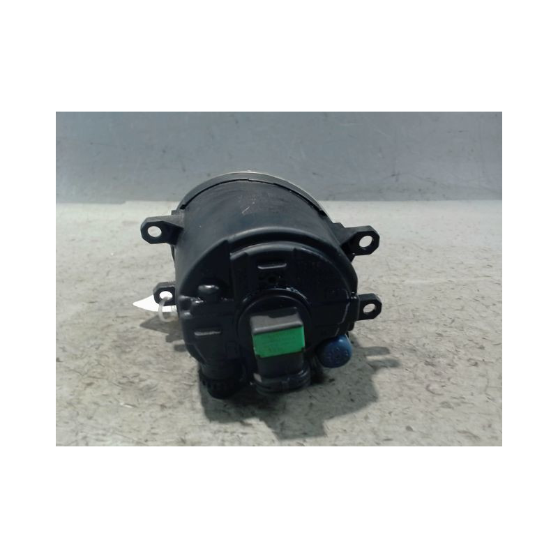 PHARE ANTIBROUILLARD AVANT DROIT TOYOTA AYGO 5P