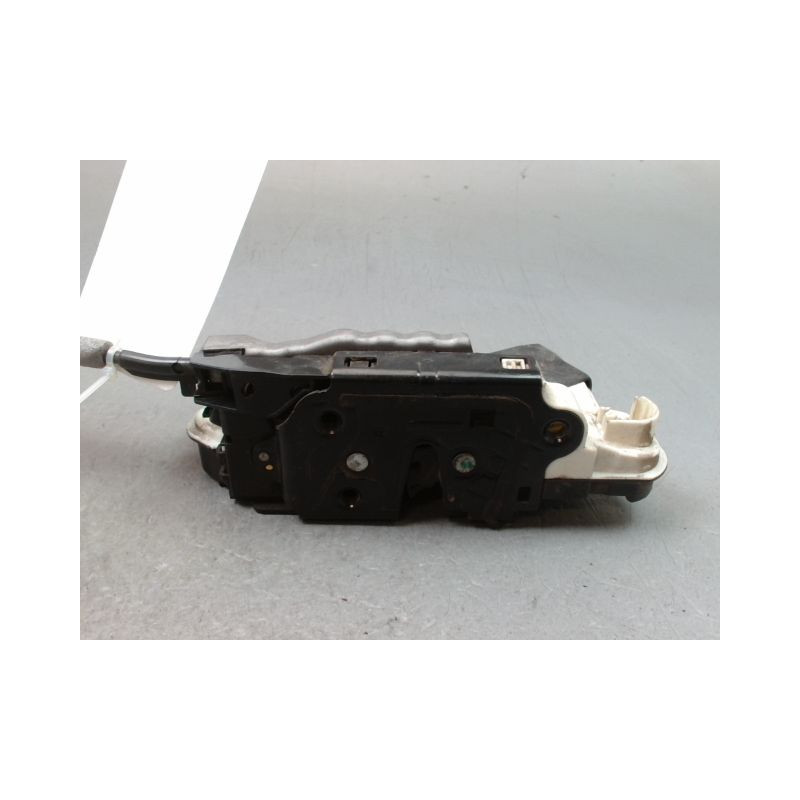 SYSTEME CONDAMNATION AVANT GAUCHE VOLKSWAGEN POLO V Phase 1 (6R) 2009-2014