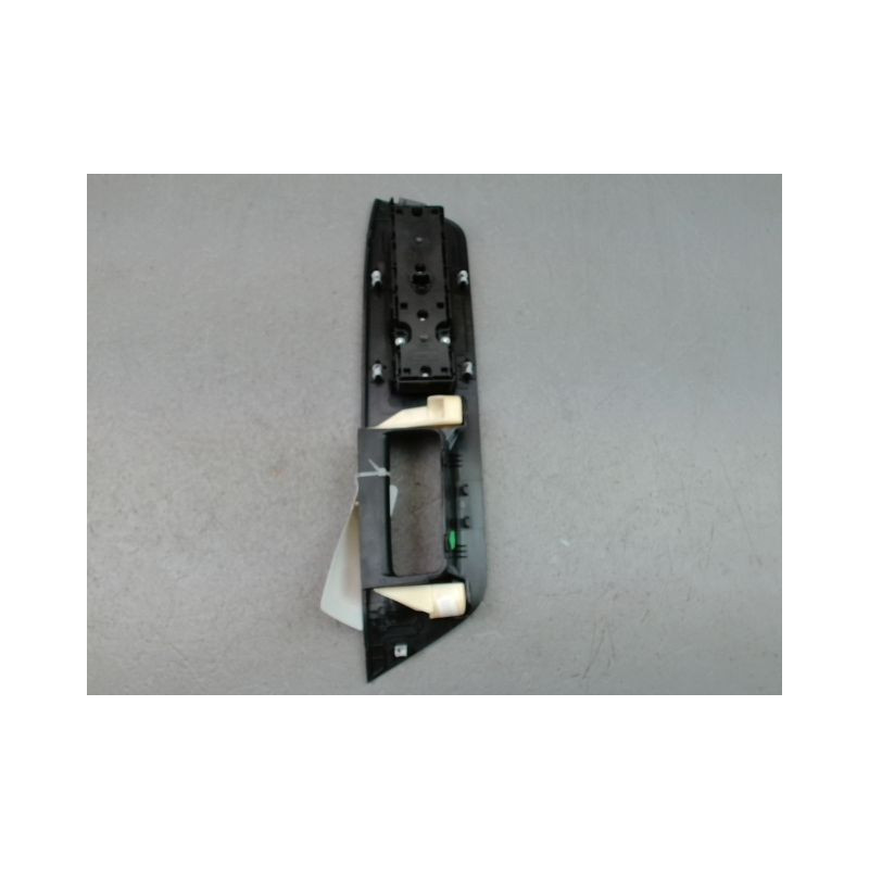 COMMANDE LEVE-GLACE PORTE AVG FORD ECOSPORT