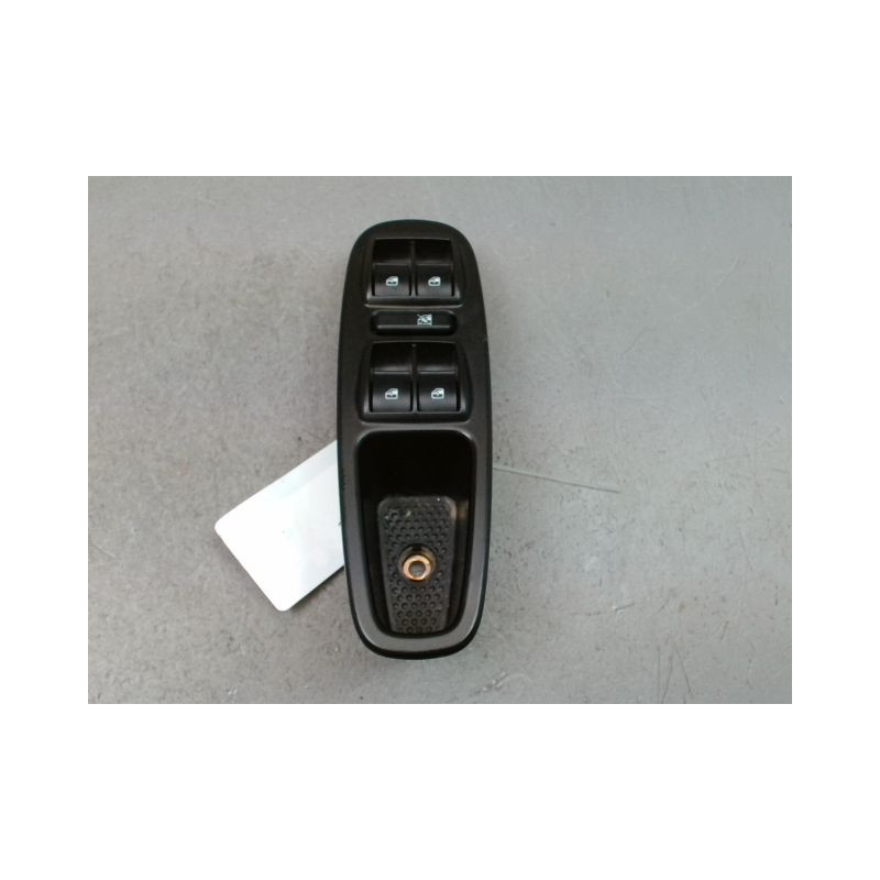 COMMANDE LEVE-GLACE PORTE AVG FIAT 500