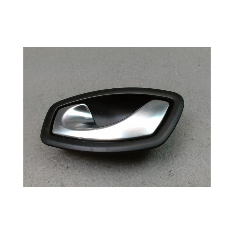 POIGNEE INTERIEURE PORTE AVANT GAUCHE RENAULT CAPTUR Phase 1 2013-...