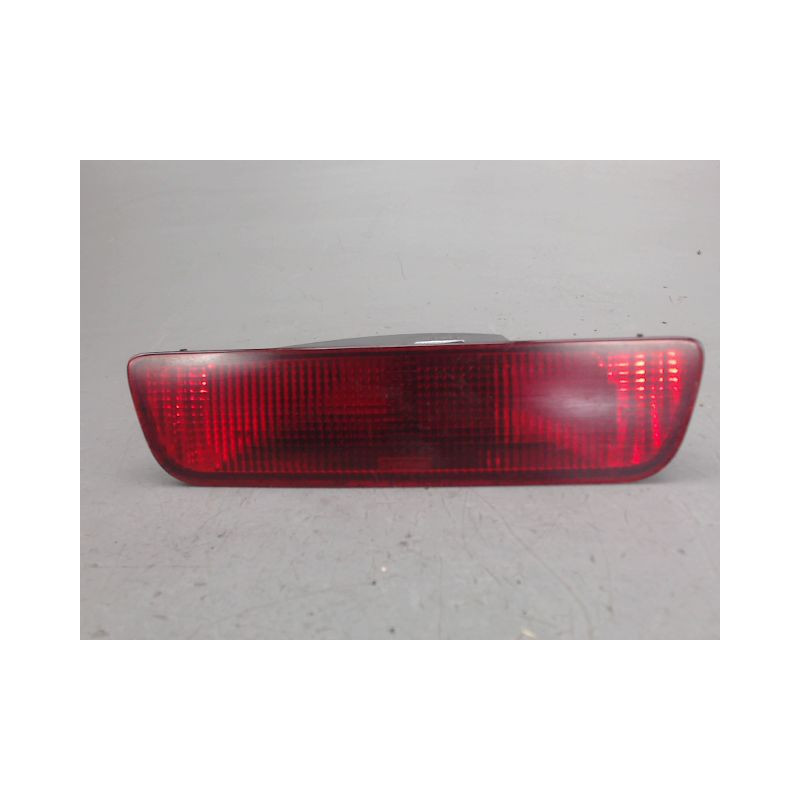 FEU BROUILLARD CENTRAL ARRIERE NISSAN MICRA