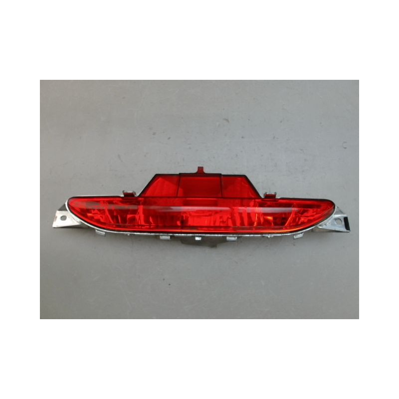 FEU BROUILLARD CENTRAL ARRIERE PEUGEOT 208