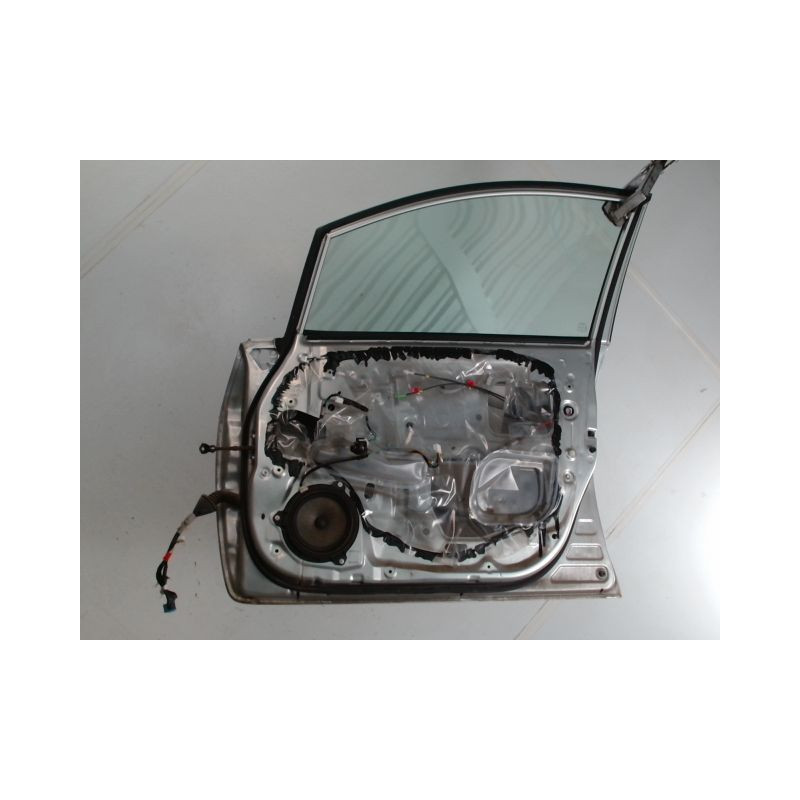 PORTE AVANT DROIT TOYOTA AURIS