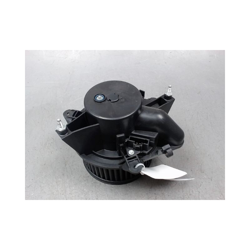MOTEUR VENTILATEUR CHAUFFAGE LANCIA Y