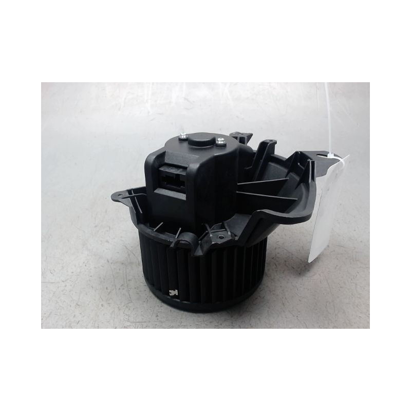 MOTEUR VENTILATEUR CHAUFFAGE FIAT GRANDE PUNTO 2005-