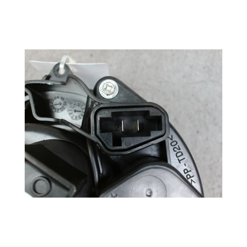 MOTEUR VENTILATEUR CHAUFFAGE RENAULT CAPTUR