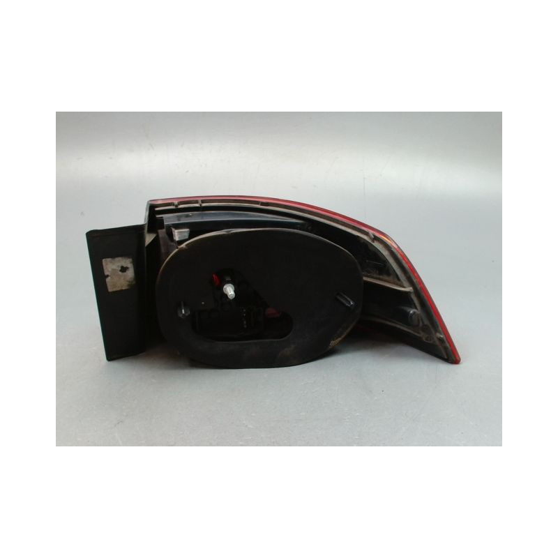 FEU ARRIERE GAUCHE  RENAULT LAGUNA II Phase 2 2005-2007