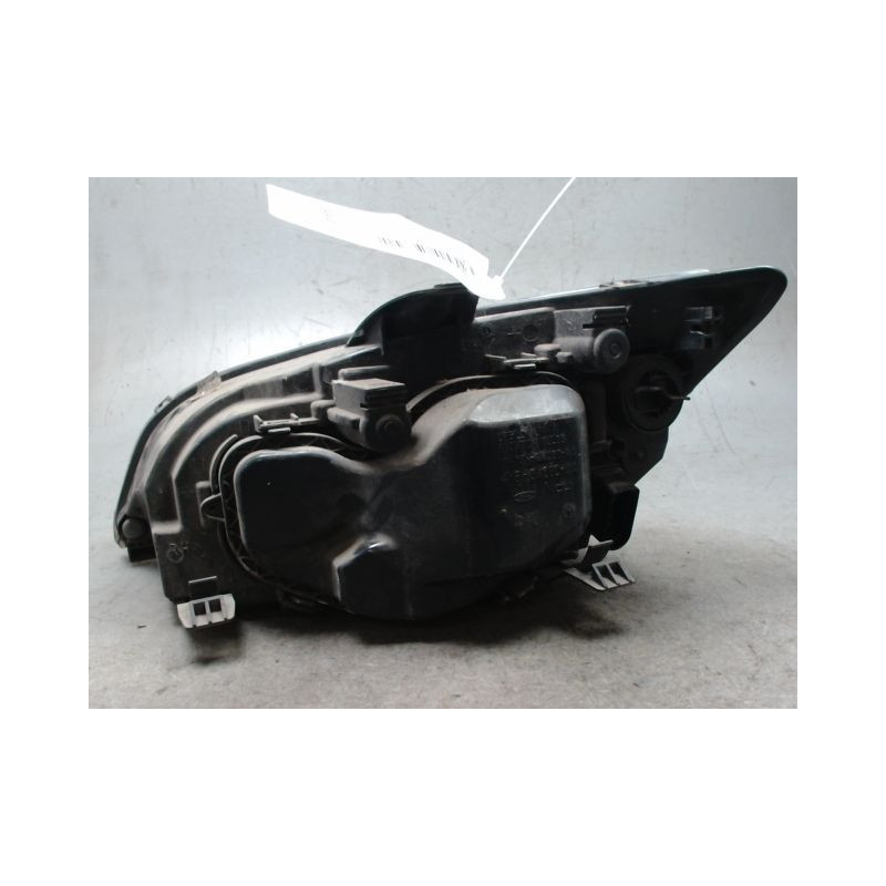 PHARE DROIT FORD FOCUS SW 2005-2007