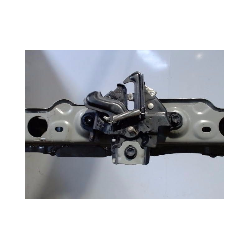TRAVERSE SUPERIEURE ARMATURE AVANT TOYOTA YARIS II 2010-
