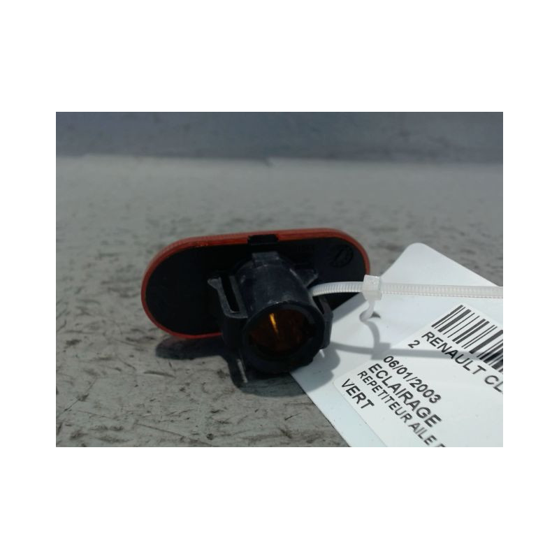 REPETITEUR AILE DROIT RENAULT CLIO