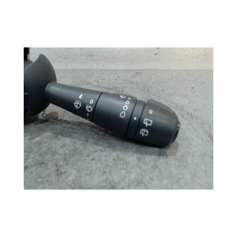 COMMANDE ESSUIE GLACE RENAULT CLIO