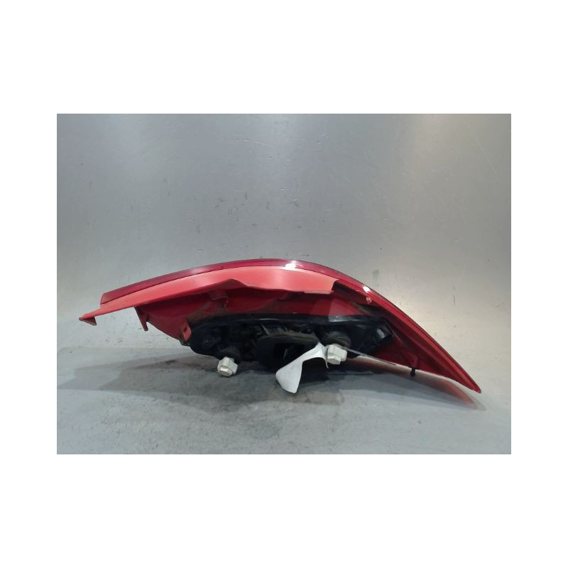 FEU ARRIERE GAUCHE  OPEL CORSA