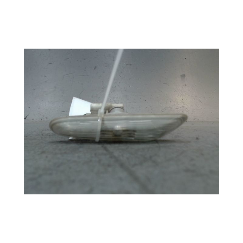 REPETITEUR AILE GAUCHE B.M.W. SERIE 1