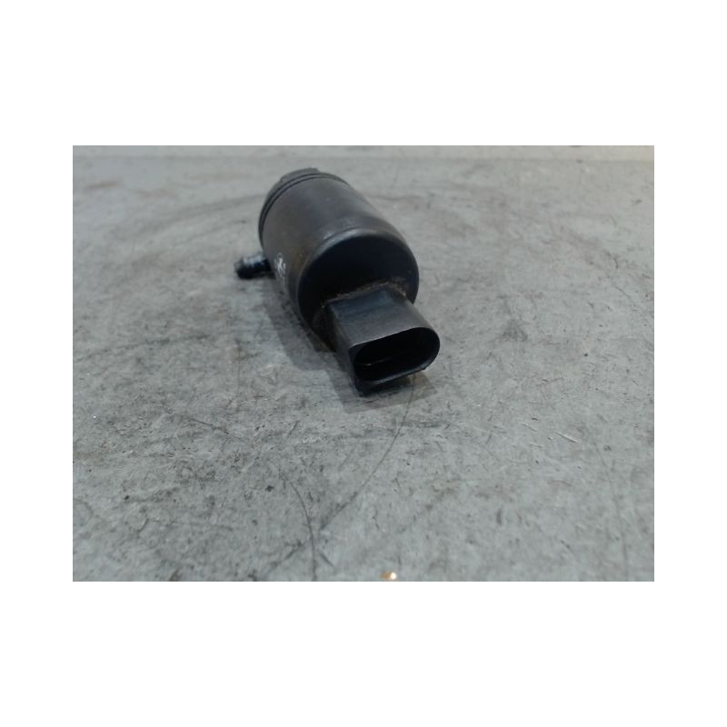 POMPE LAVE-GLACE ARRIERE B.M.W. SERIE 1