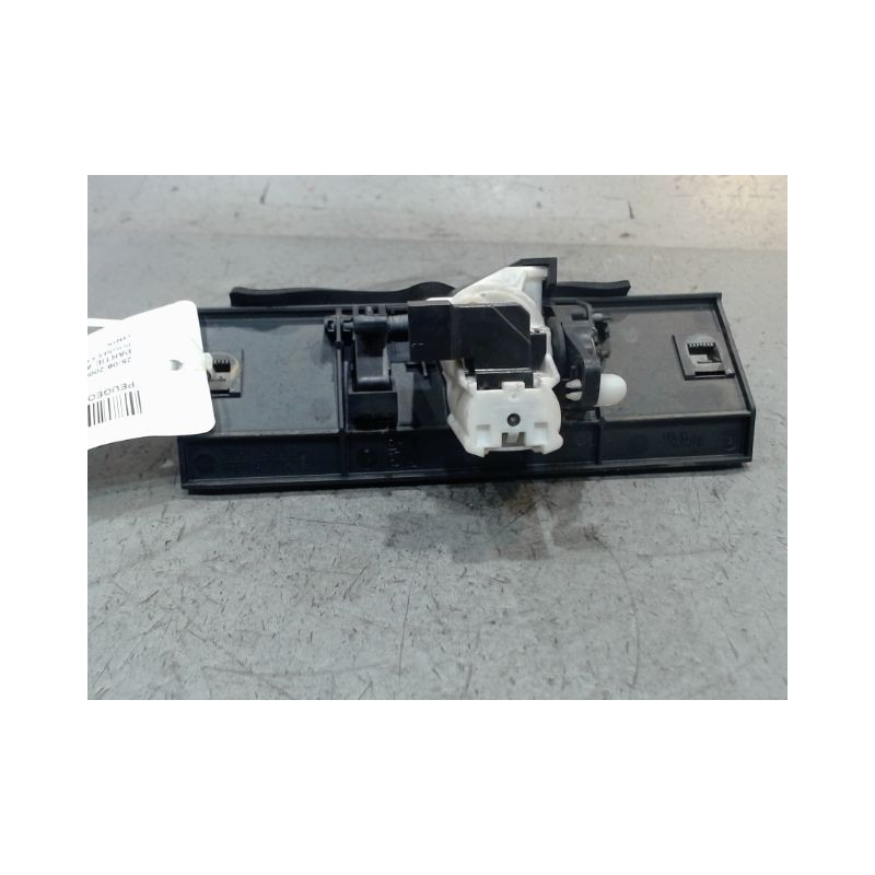 POIGNEE EXTERIEURE HAYON PEUGEOT 206