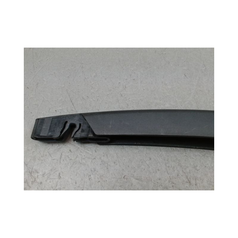 BRAS ESSUIE-GLACE ARRIERE FIAT 500 2007-