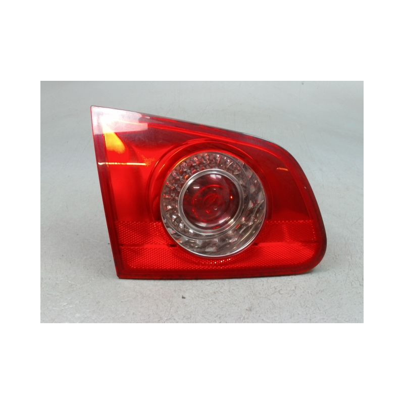 FEU ARRIERE INTERIEUR GAUCHE VOLKSWAGEN PASSAT SW 2005-