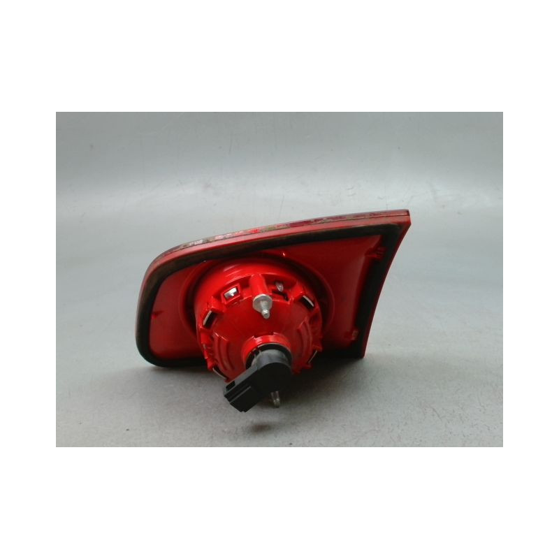 FEU ARRIERE INTERIEUR GAUCHE VOLKSWAGEN PASSAT SW 2005-