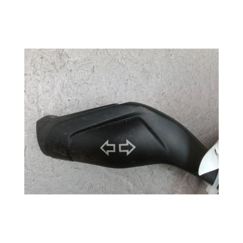 COMMANDE CLIGNOTANT FORD FOCUS III 2011-...