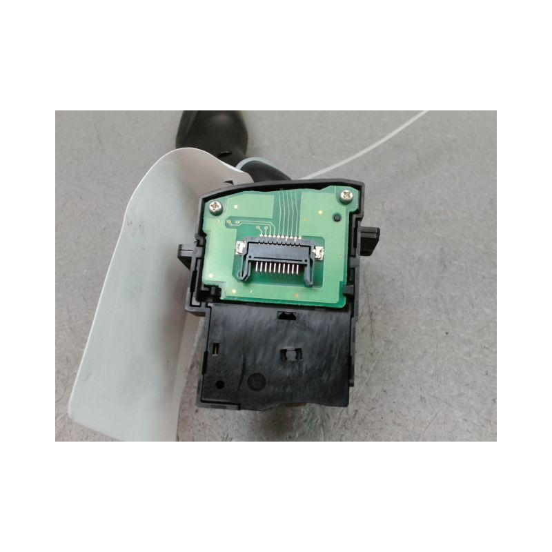 COMMANDE CLIGNOTANT FORD FOCUS III 2011-...