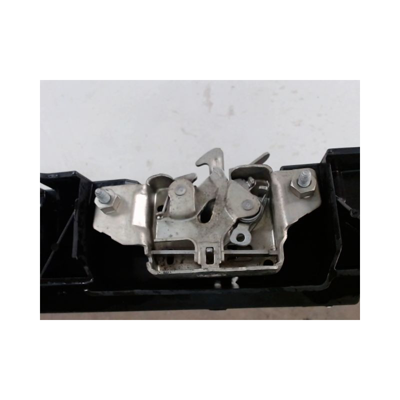 FACE AVANT RENAULT CLIO