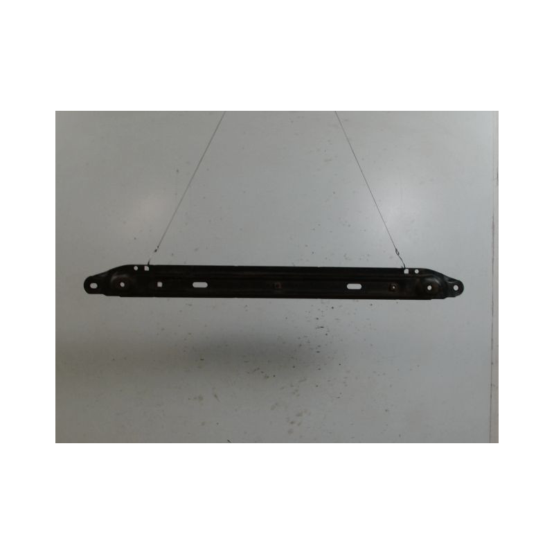 TRAVERSE INFERIEURE ARMATURE AVANT PEUGEOT 308