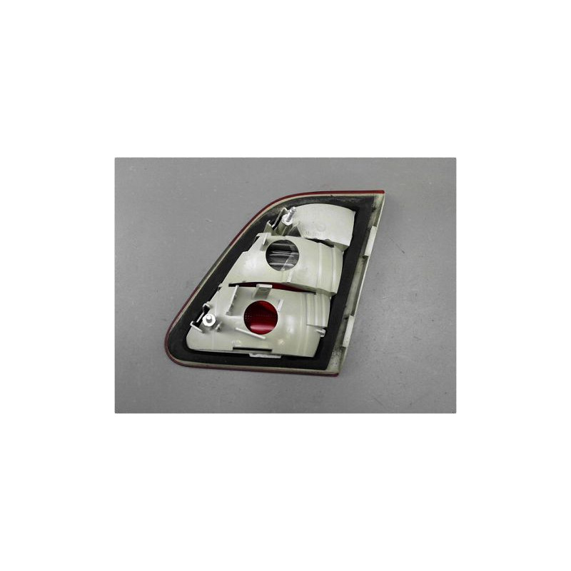 FEU ARRIERE INTERIEUR DROIT MERCEDES CLASSE B 08-11