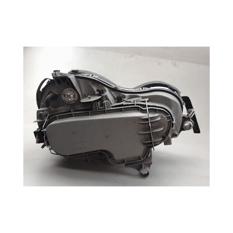 PHARE DROIT MERCEDES E220