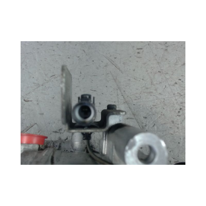 COMPRESSEUR AIR CONDITIONNE SUZUKI SWIFT