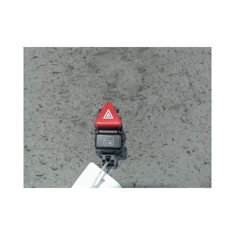 BOUTON DE WARNING MERCEDES CLASSE A - 2001