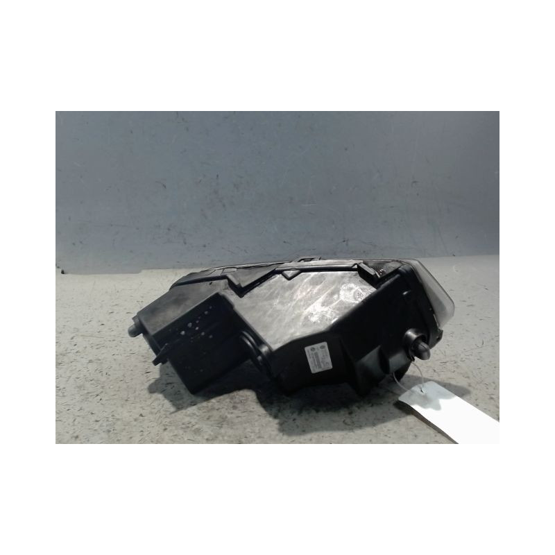 PHARE ANTIBROUILLARD AVANT GAUCHE VOLKSWAGEN POLO 2009-