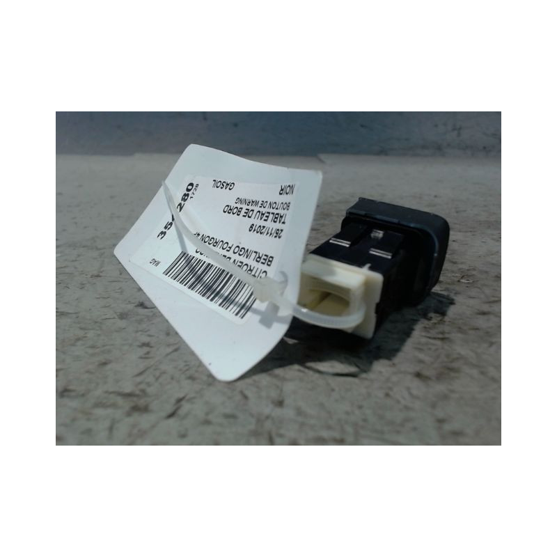 BOUTON DE WARNING CITROEN BERLINGO FOURGON 2008-