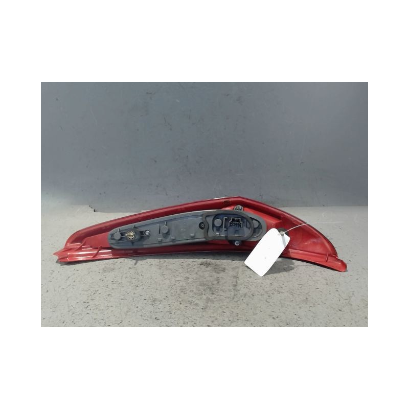 FEU ARRIERE GAUCHE  FIAT PUNTO 99-2003