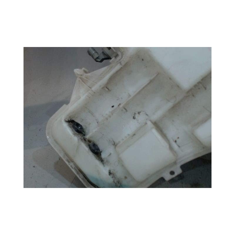 RESERVOIR LAVE-GLACE AVANT B.M.W. SERIE 1