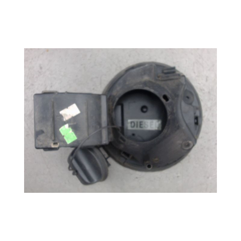 VOLET DE TRAPPE CARBURANT RENAULT CLIO