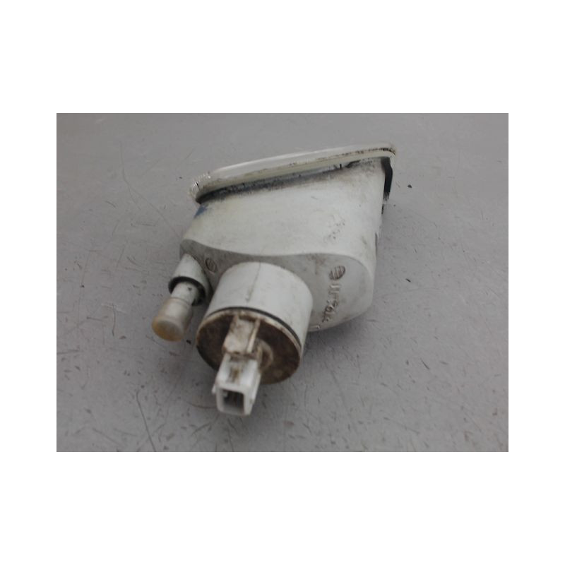 CLIGNOTANT DROIT CITROEN SAXO