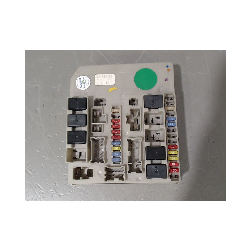 BOITE A FUSIBLES RENAULT CLIO III Phase 1 2005-2009