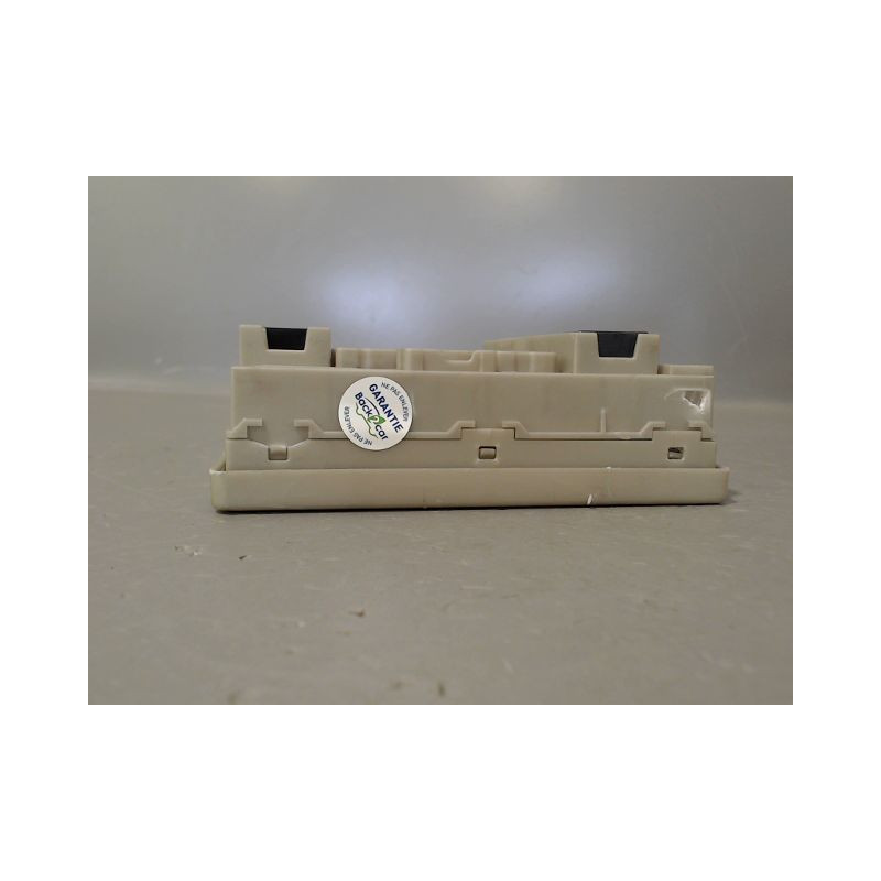 BOITE A FUSIBLES RENAULT CLIO III Phase 1 2005-2009