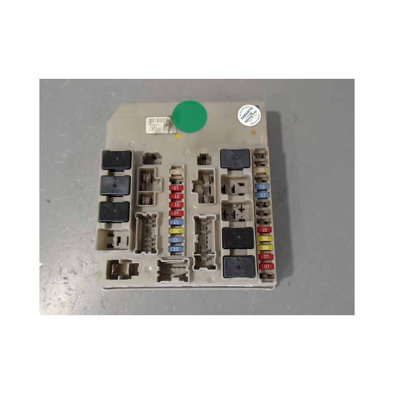 BOITE A FUSIBLES RENAULT CLIO III 2009-