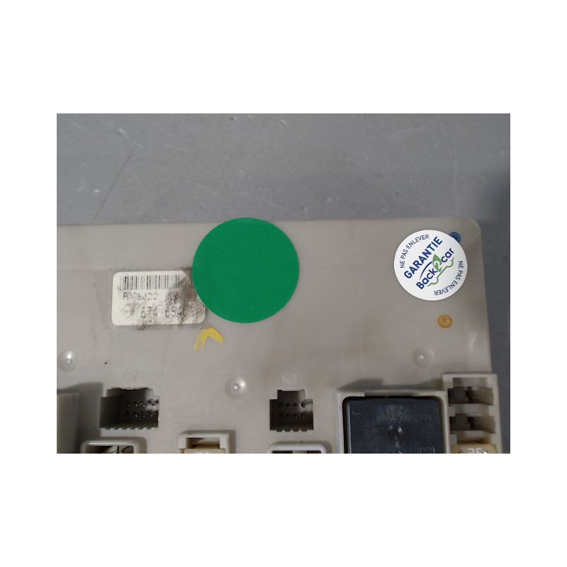 BOITE A FUSIBLES RENAULT CLIO III 2009-