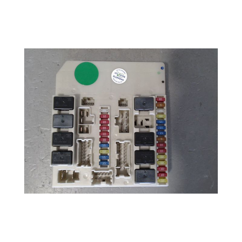 BOITE A FUSIBLES RENAULT MODUS 2004-2007