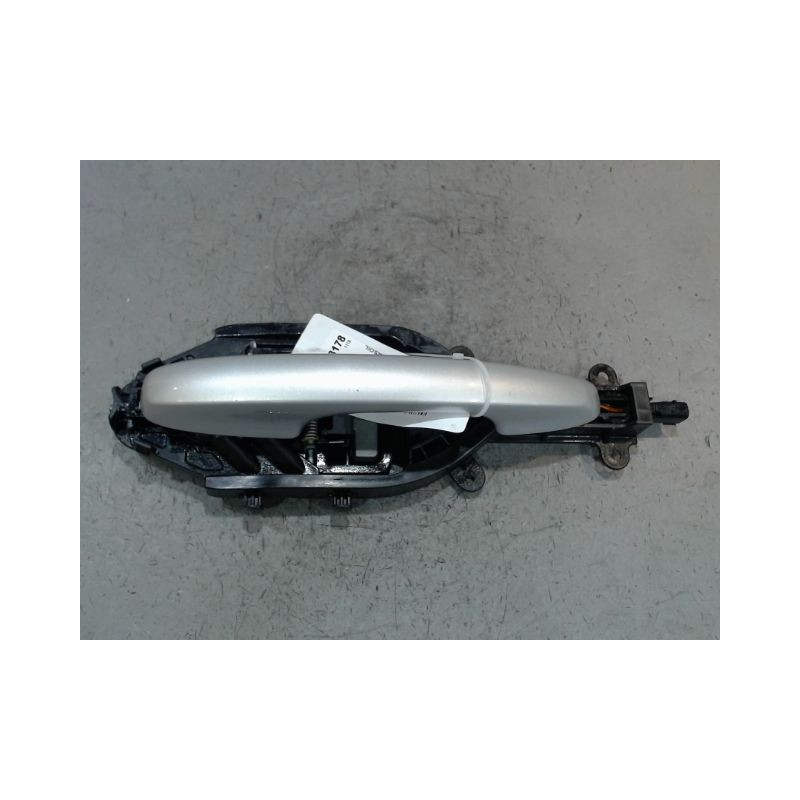 POIGNEE EXTERIEURE PORTE AVANT DROIT FORD FOCUS