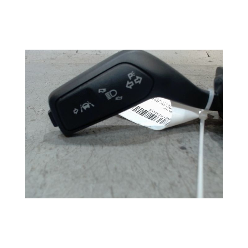 COMMANDE CLIGNOTANT FORD FOCUS
