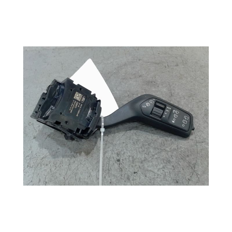 COMMANDE ESSUIE GLACE FORD FOCUS