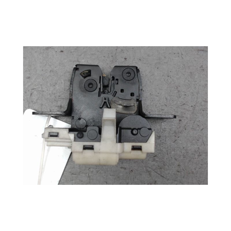 SERRURE HAYON  RENAULT CLIO III 2005-
